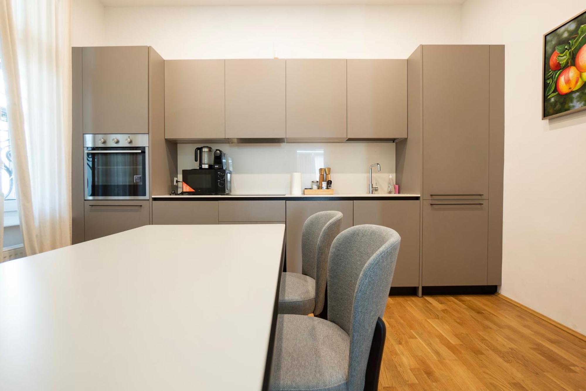 וינה Charming 2-Room Apartment With Balcony, 15 Min To Center מראה חיצוני תמונה